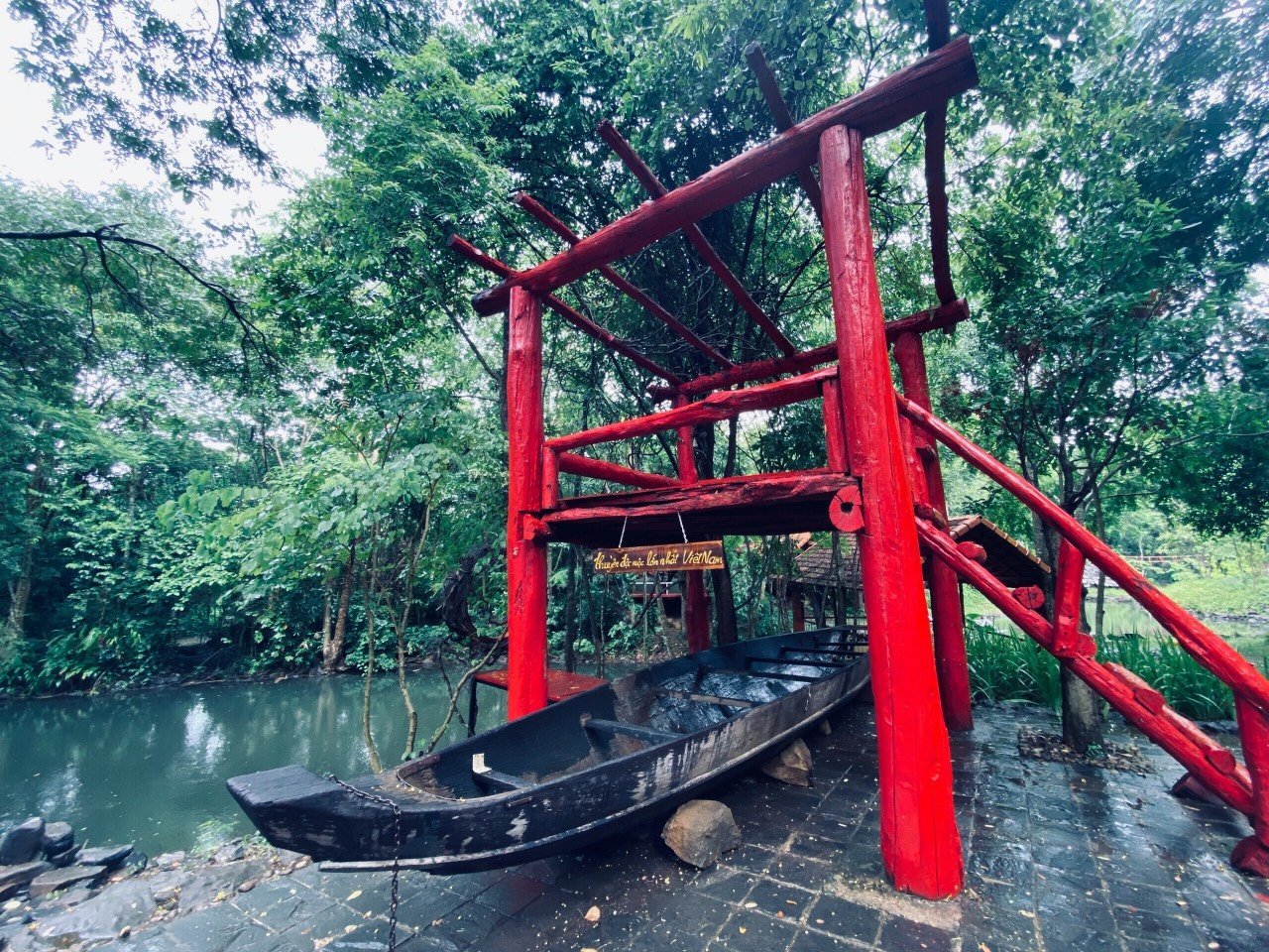 Khu du lịch sinh thái Troh Bư – Nơi quy tụ 3 kỷ lục Việt Nam