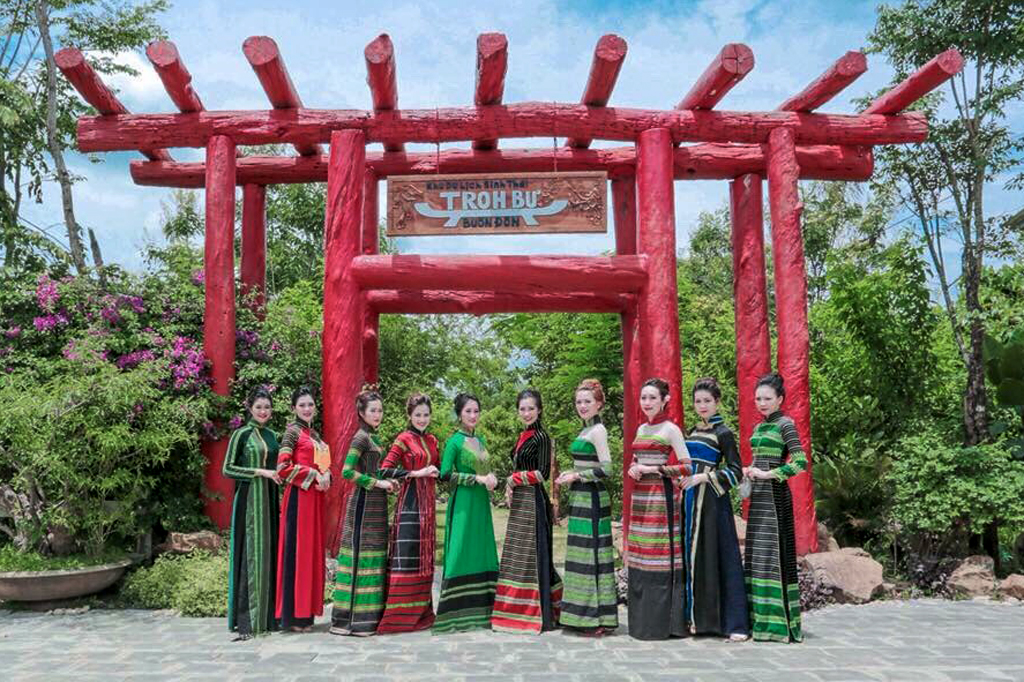 Điểm Du lịch sinh thái Troh Bư