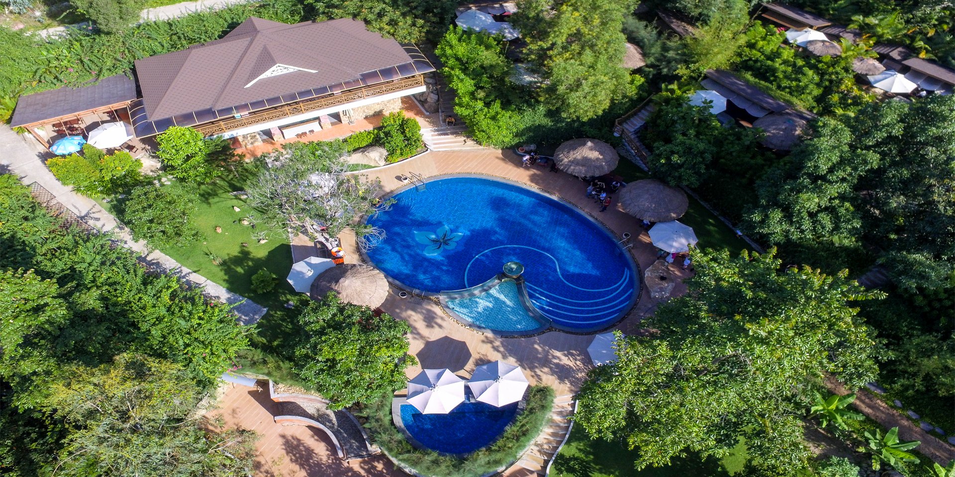 Tắm bùn Tháp Bà Nha Trang - điểm đến tuyệt vời !