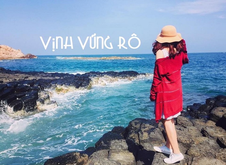 Vịnh Vũng Rô là bức tranh biển đảo đẹp tuyệt vời của Phú Yên